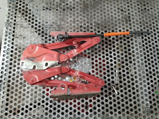 bontott VW GOLF PLUS Motorháztető Zsanér Pár