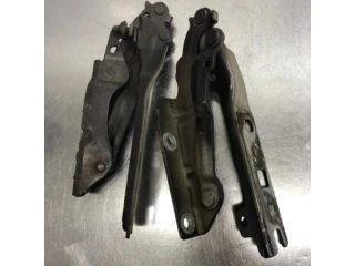 bontott VW GOLF PLUS Motorháztető Zsanér Pár