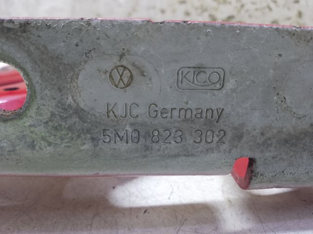 bontott VW GOLF PLUS Motorháztető Zsanér Pár