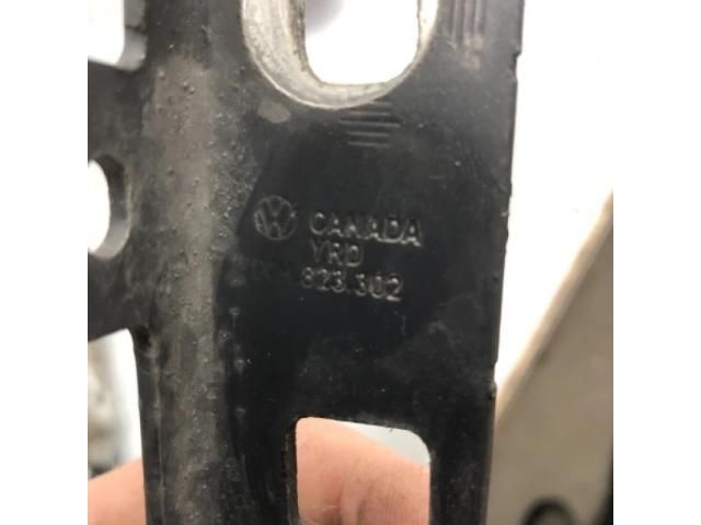 bontott VW GOLF PLUS Motorháztető Zsanér Pár