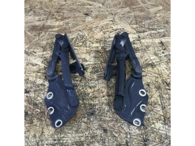 bontott VW GOLF PLUS Motorháztető Zsanér Pár