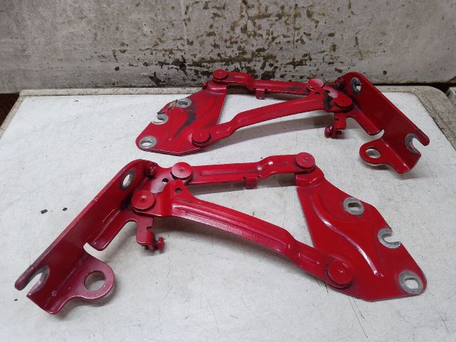 bontott VW GOLF PLUS Motorháztető Zsanér Pár