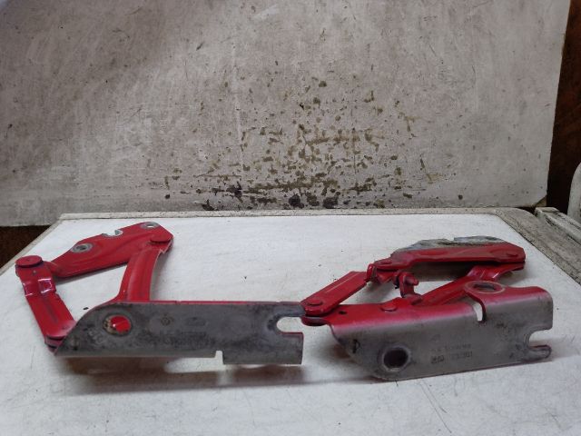 bontott VW GOLF PLUS Motorháztető Zsanér Pár