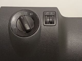 bontott VW GOLF PLUS Műszerfal alatti Műanyag Elem