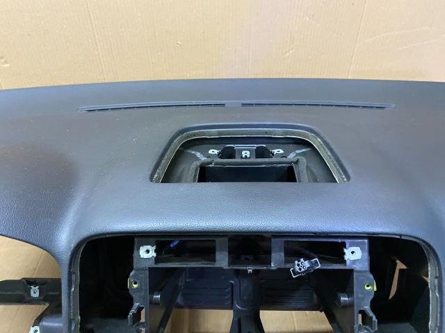 bontott VW GOLF PLUS Műszerfal Héj