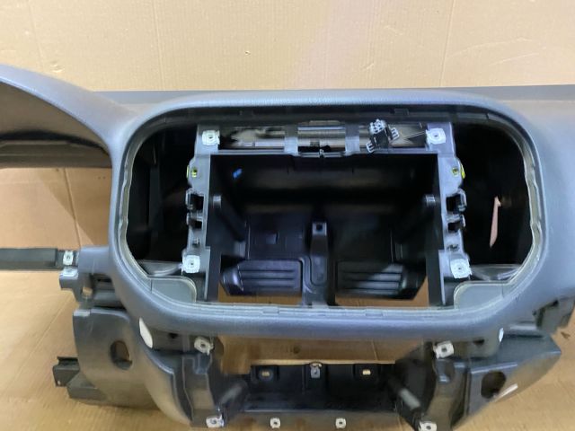 bontott VW GOLF PLUS Műszerfal Héj