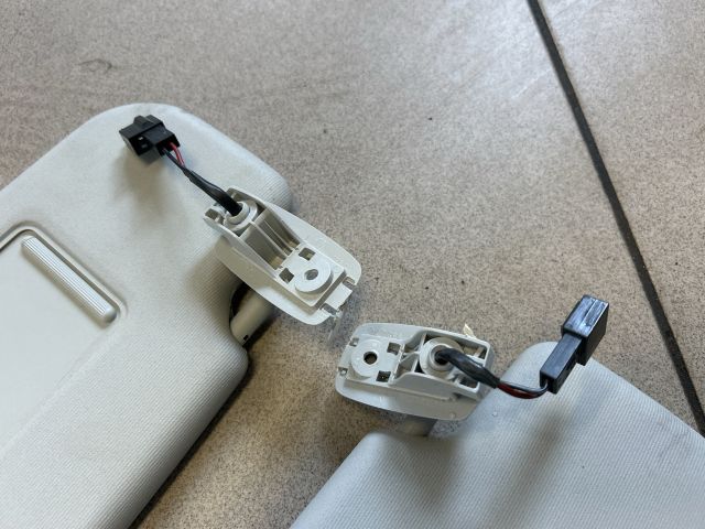 bontott VW GOLF PLUS Napellenző Pár