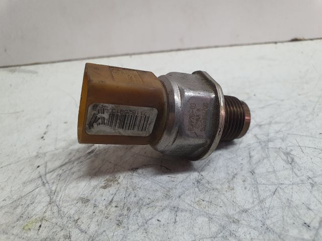 bontott VW GOLF PLUS Nyomásszabályzó Szelep