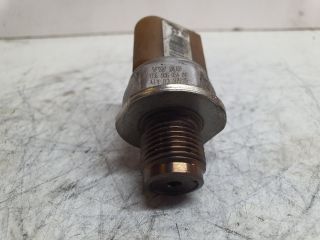 bontott VW GOLF PLUS Nyomásszabályzó Szelep