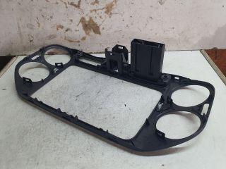 bontott VW GOLF PLUS Rádió / CD Keret