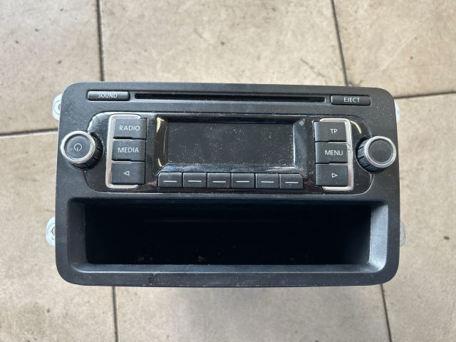 bontott VW GOLF PLUS Rádió / CD