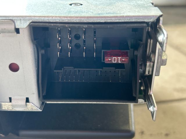 bontott VW GOLF PLUS Rádió / CD