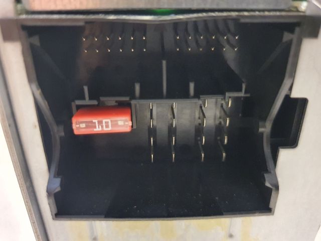 bontott VW GOLF PLUS Rádió / CD