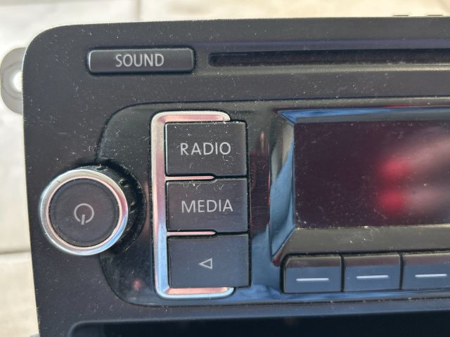 bontott VW GOLF PLUS Rádió / CD