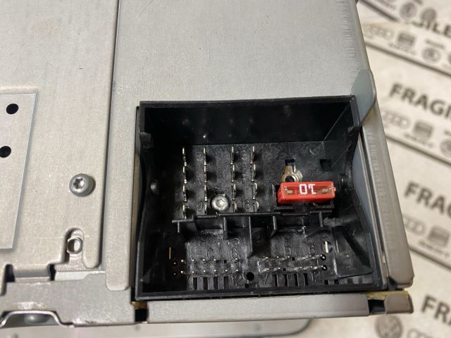 bontott VW GOLF PLUS Rádió / CD