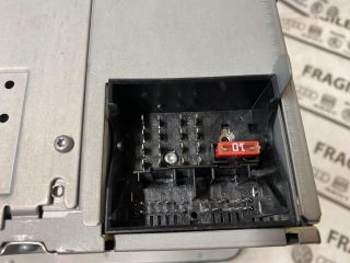 bontott VW GOLF PLUS Rádió / CD