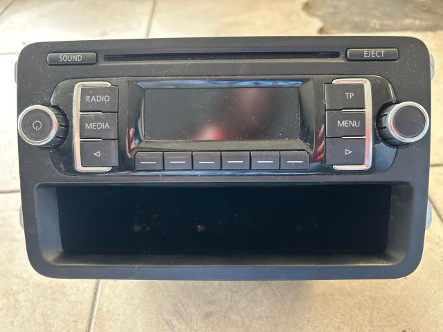 bontott VW GOLF PLUS Rádió / CD