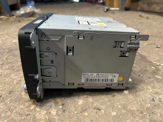 bontott VW GOLF PLUS Rádió / CD