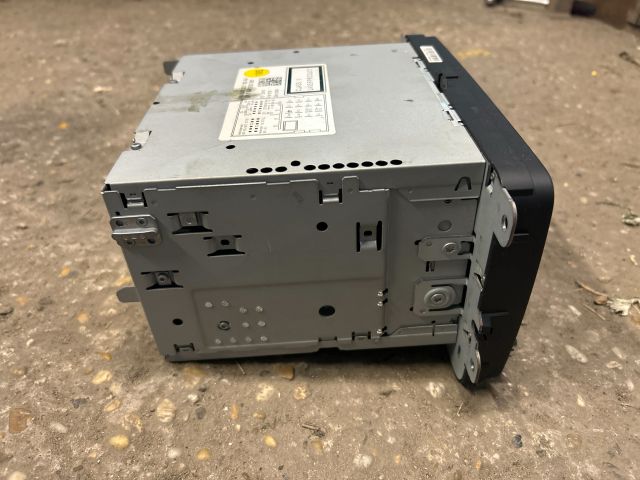 bontott VW GOLF PLUS Rádió / CD