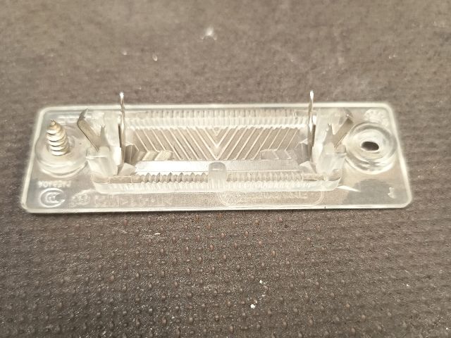 bontott VW GOLF PLUS Rendszámtábla Világítás Keret