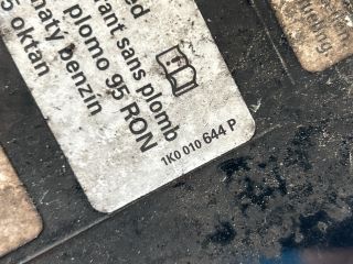 bontott VW GOLF PLUS Tankajtó