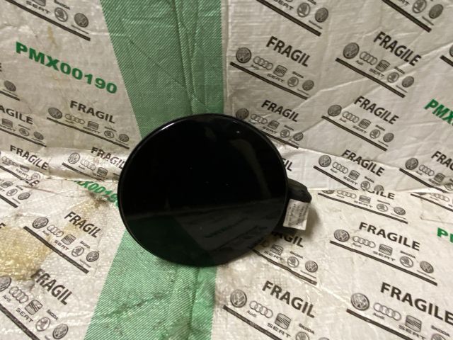 bontott VW GOLF PLUS Tankajtó