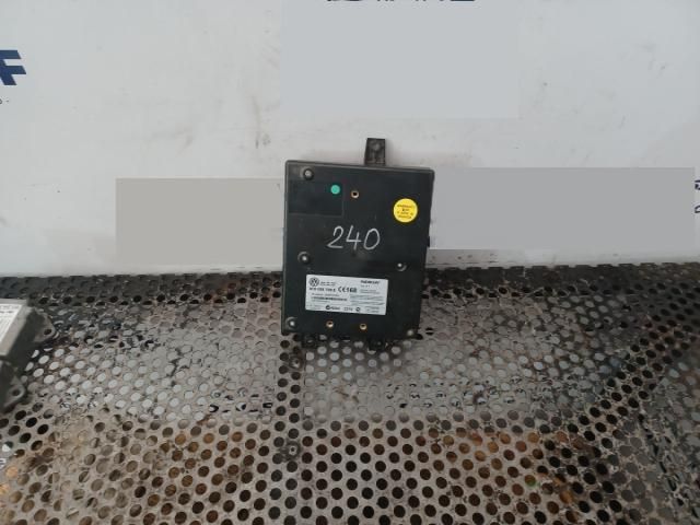 bontott VW GOLF PLUS Telefon Elektronika