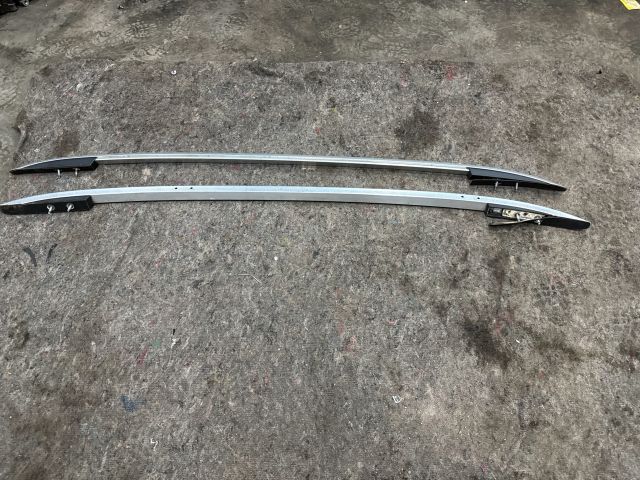 bontott VW GOLF PLUS Tetősín Pár