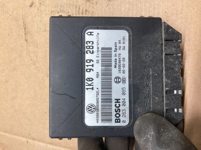 bontott VW GOLF PLUS Tolatóradar Elektronika