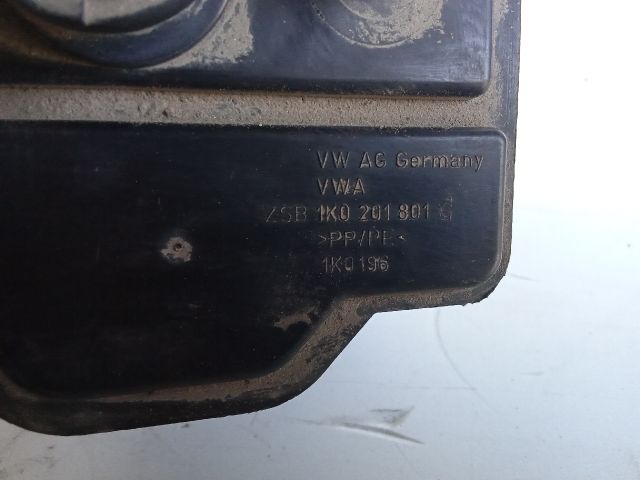 bontott VW GOLF PLUS Üzemanyagszűrő Ház