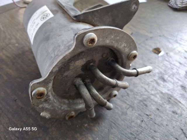 bontott VW GOLF PLUS Üzemanyagszűrő Ház