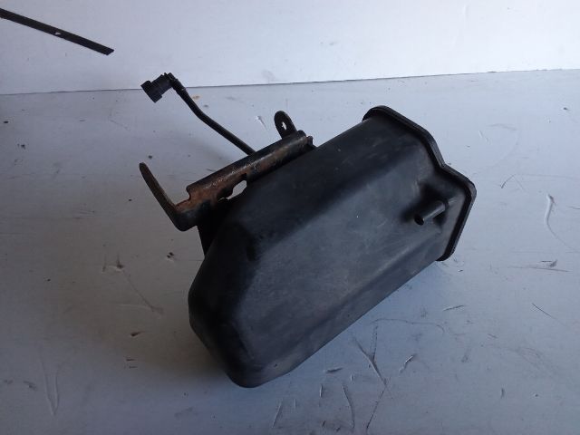 bontott VW GOLF PLUS Üzemanyagszűrő Ház