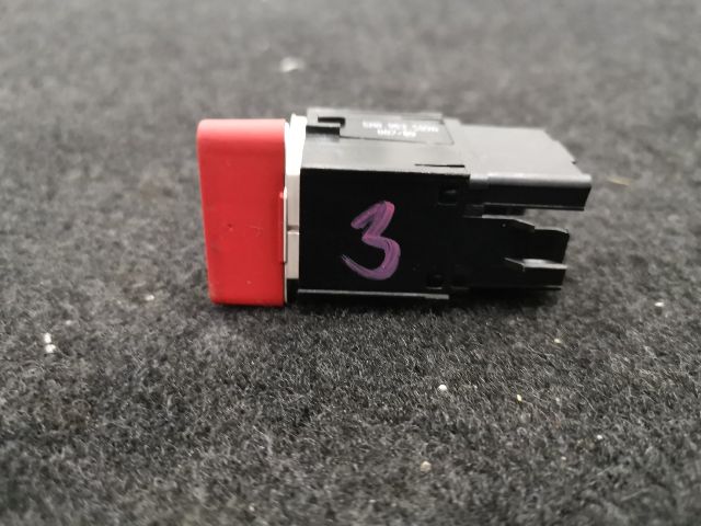 bontott VW GOLF PLUS Vészvillogó Kapcsoló