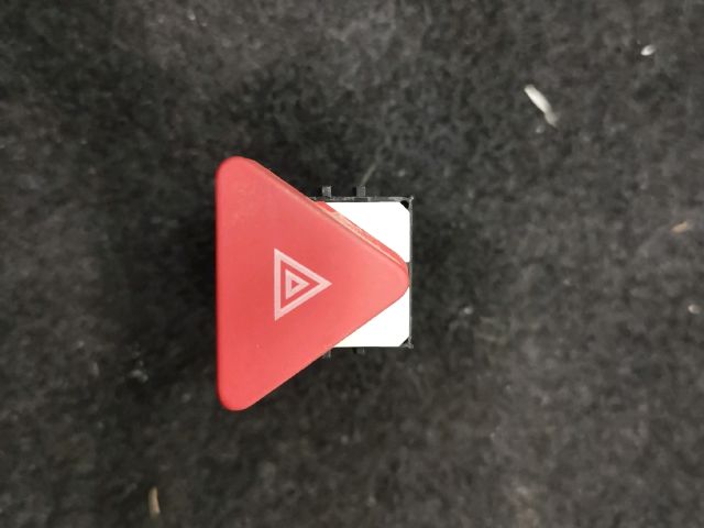 bontott VW GOLF PLUS Vészvillogó Kapcsoló