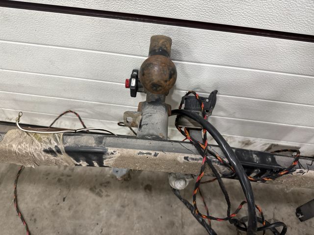 bontott VW GOLF PLUS Vonóhorog