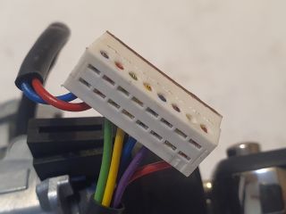 bontott VW GOLF SPORTSVAN Gyújtáskapcsoló Házzal