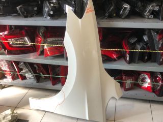 bontott VW GOLF SPORTSVAN Bal első Sárvédő