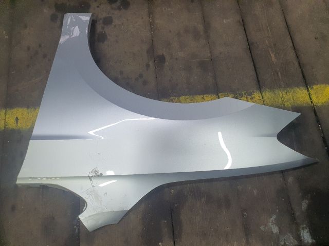 bontott VW GOLF SPORTSVAN Bal első Sárvédő