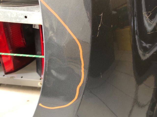 bontott VW GOLF SPORTSVAN Bal első Sárvédő