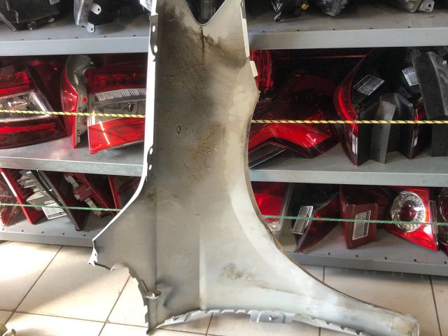 bontott VW GOLF SPORTSVAN Bal első Sárvédő