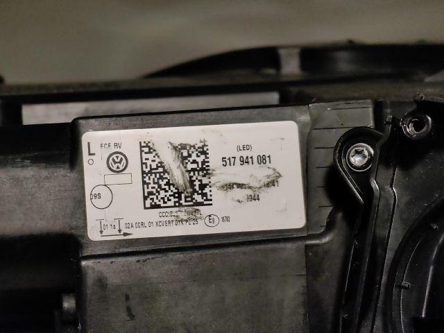 bontott VW GOLF SPORTSVAN Bal Ledes Fényszóró