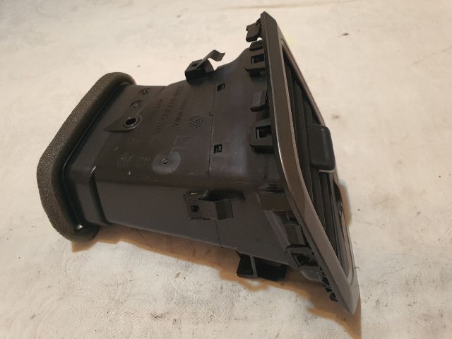 bontott VW GOLF SPORTSVAN Bal Szellőző