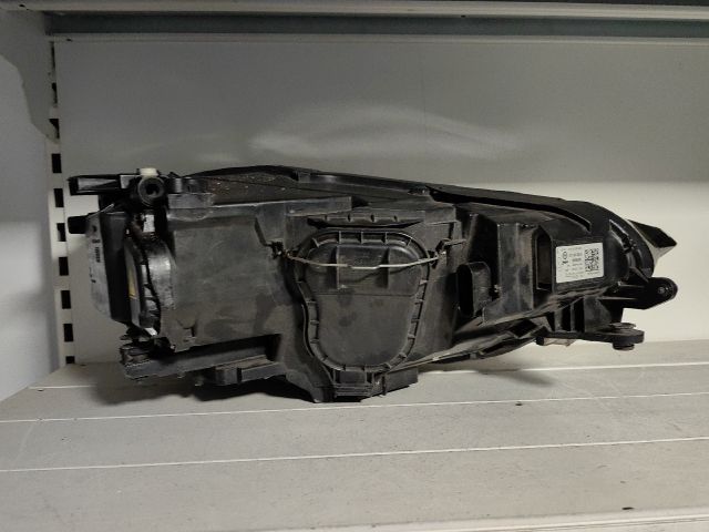 bontott VW GOLF SPORTSVAN Bal Xenon Fényszóró