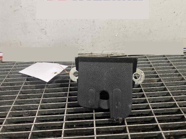 bontott VW GOLF SPORTSVAN Csomagtérajtó Ütköző