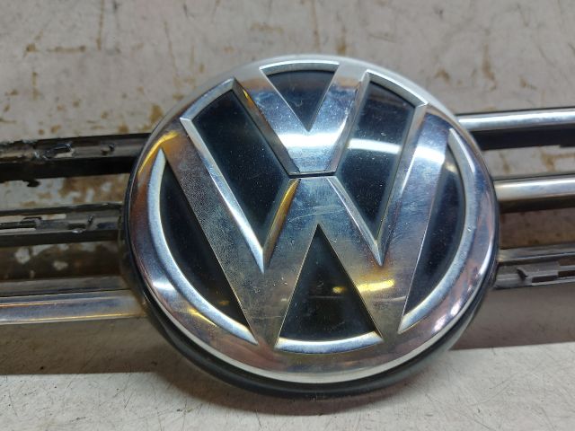 bontott VW GOLF SPORTSVAN Első Embléma