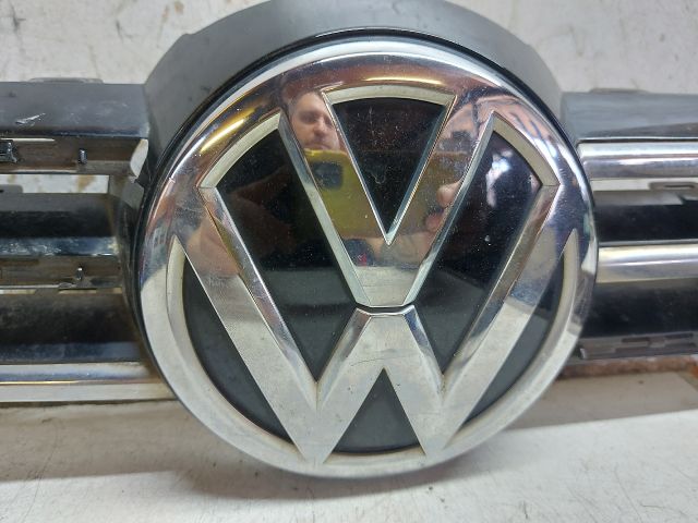 bontott VW GOLF SPORTSVAN Első Embléma