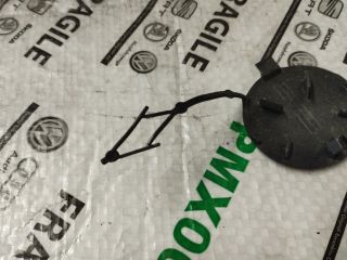 bontott VW GOLF SPORTSVAN Első Vonószem Burkolat