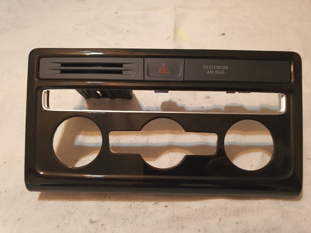 bontott VW GOLF SPORTSVAN Fűtéskapcsoló Keret