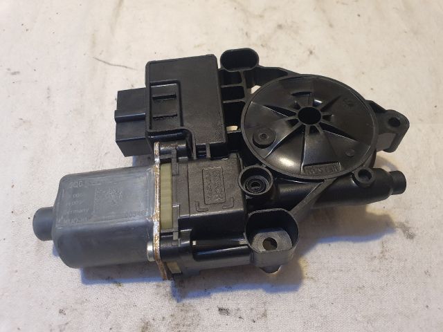 bontott VW GOLF SPORTSVAN Jobb hátsó Ablakemelő Motor