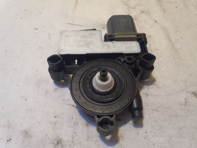 bontott VW GOLF SPORTSVAN Jobb hátsó Ablakemelő Motor